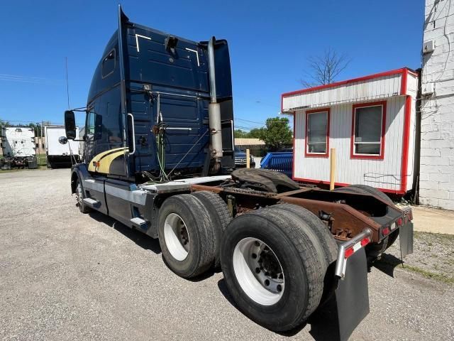 2005 Volvo VN VNL