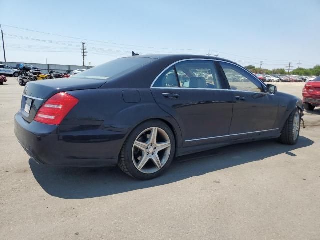 2010 Mercedes-Benz S 550