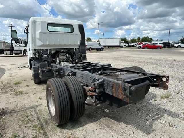 2015 Mitsubishi Fuso Truck OF America INC FE FEC72S