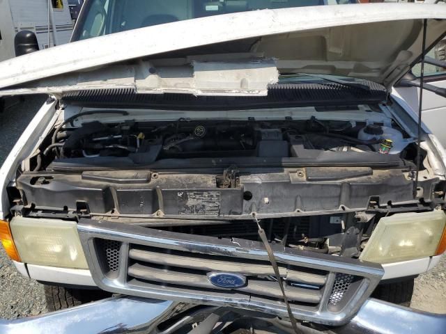 2006 Ford Econoline E450 Super Duty Cutaway Van