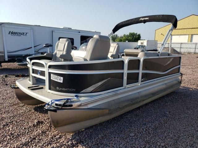 2018 Premier Pontoon