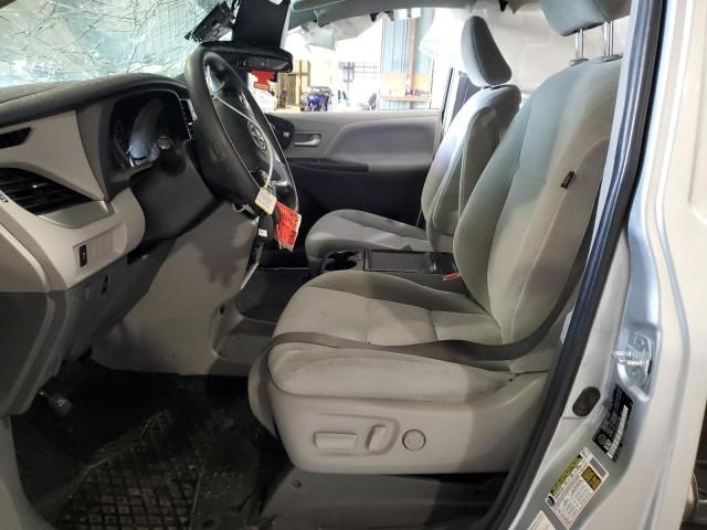 2020 Toyota Sienna LE