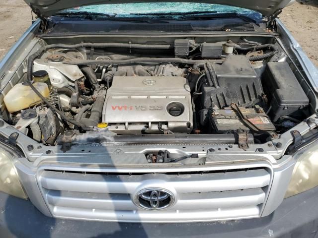 2004 Toyota Highlander Base