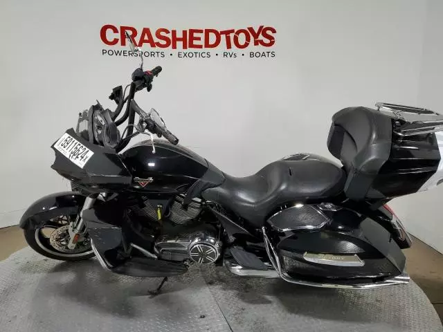 2016 Victory Cross Country Touring