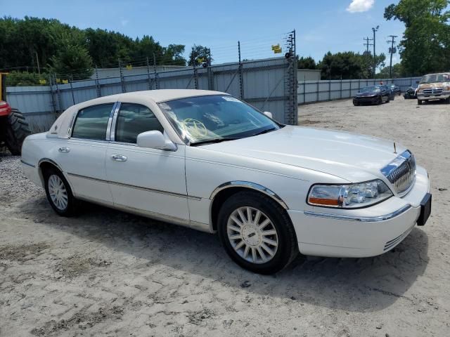 2003 Lincoln Town Car Executive