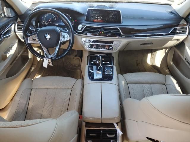 2016 BMW 750 XI