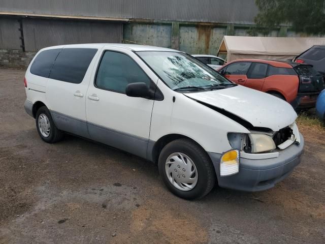 2001 Toyota Sienna CE