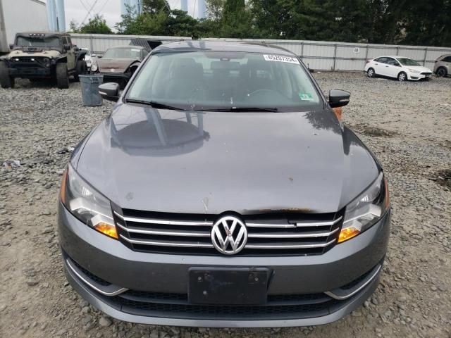 2014 Volkswagen Passat SE