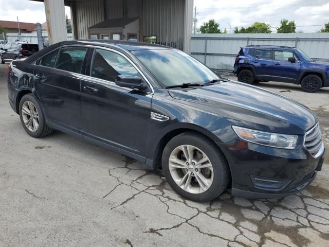 2014 Ford Taurus SEL