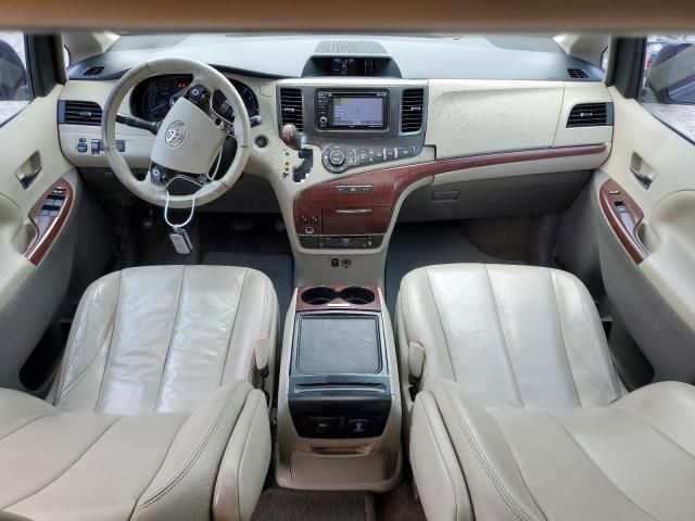 2013 Toyota Sienna XLE