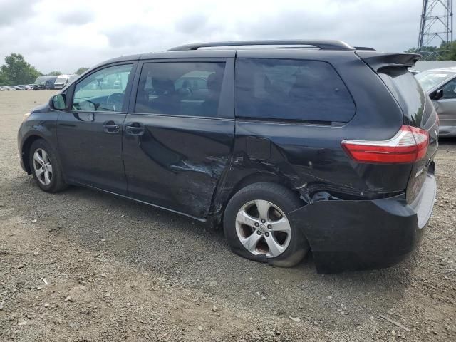 2015 Toyota Sienna LE