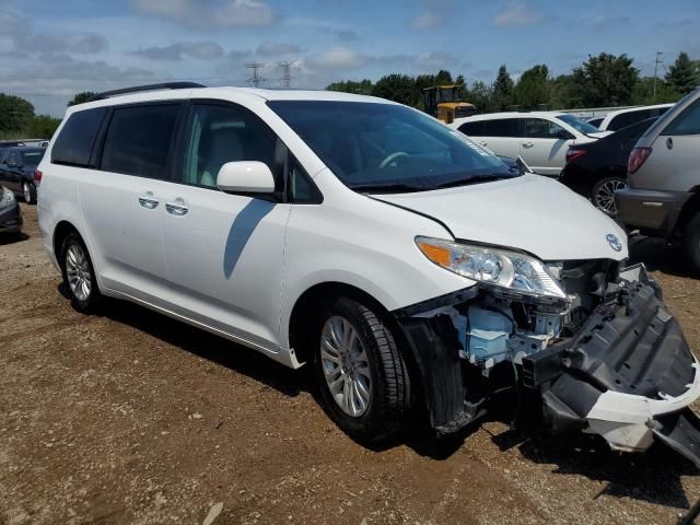 2012 Toyota Sienna XLE