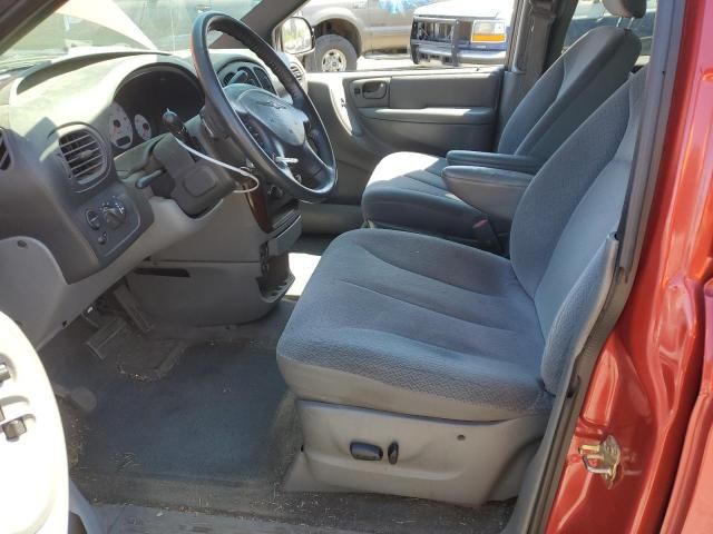 2004 Chrysler Town & Country Touring