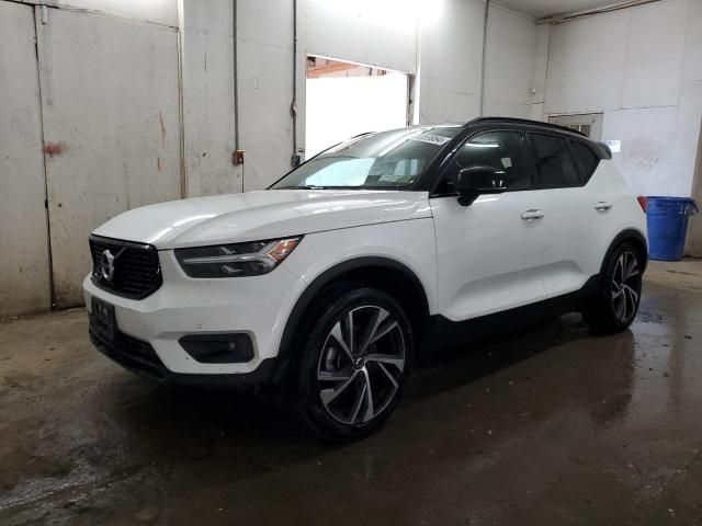 2021 Volvo XC40 T5 R-Design