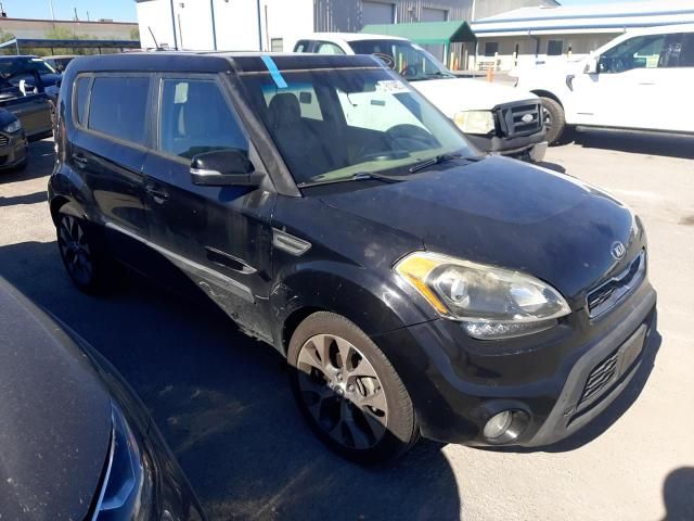 2013 KIA Soul +