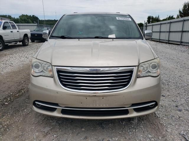 2012 Chrysler Town & Country Limited