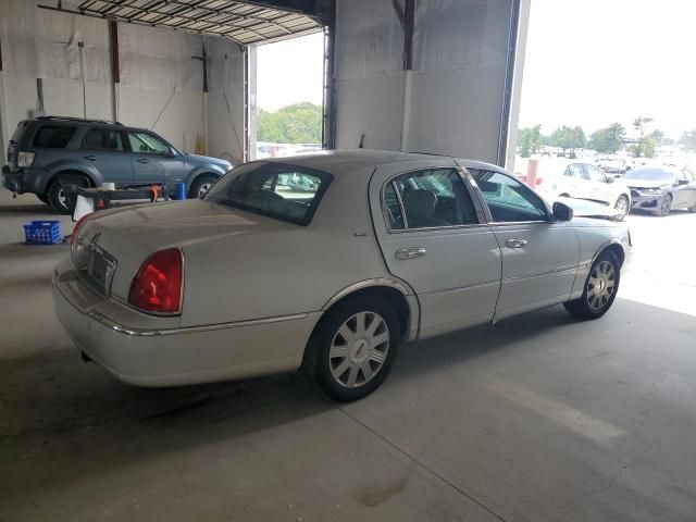 2004 Lincoln Town Car Ultimate