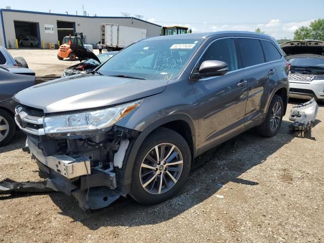 2018 Toyota Highlander SE