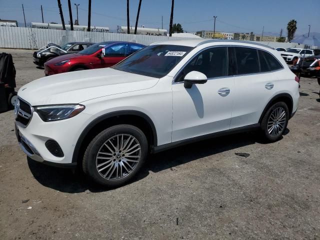 2024 Mercedes-Benz GLC 300