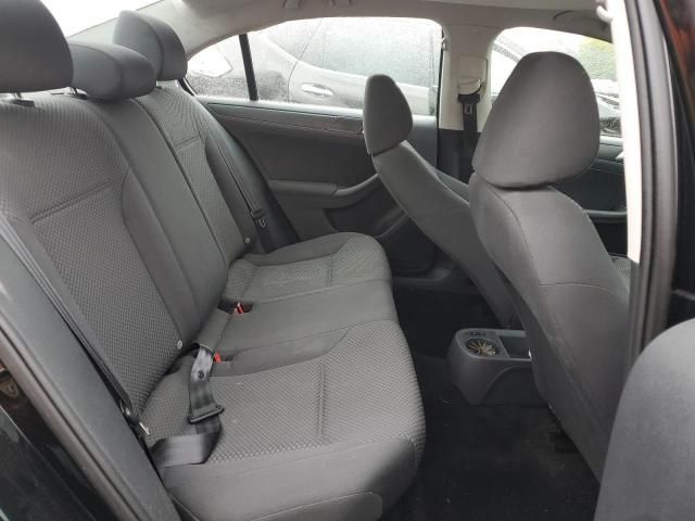 2011 Volkswagen Jetta Base