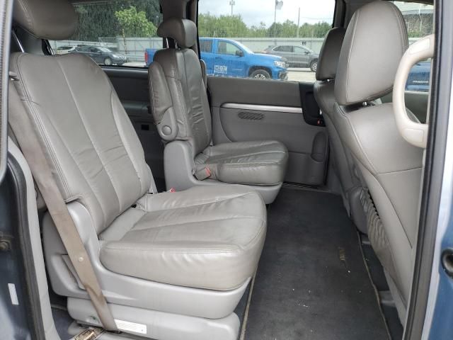 2008 Hyundai Entourage GLS