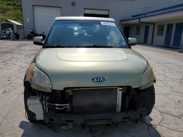 2011 KIA Soul +