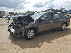 Salvage cars for sale from Copart Florence, MS: 2016 Nissan Altima 2.5