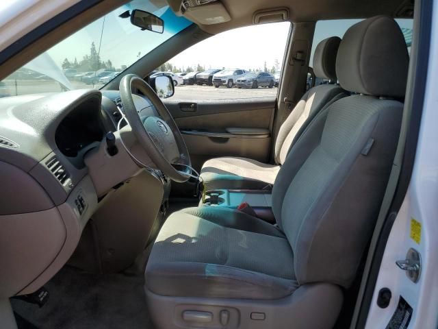 2010 Toyota Sienna CE