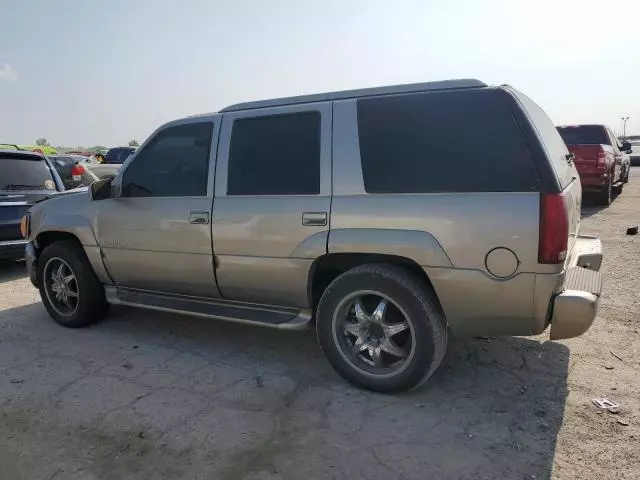 2000 Cadillac Escalade Luxury