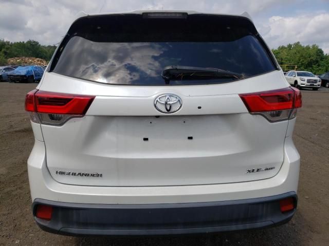 2019 Toyota Highlander SE