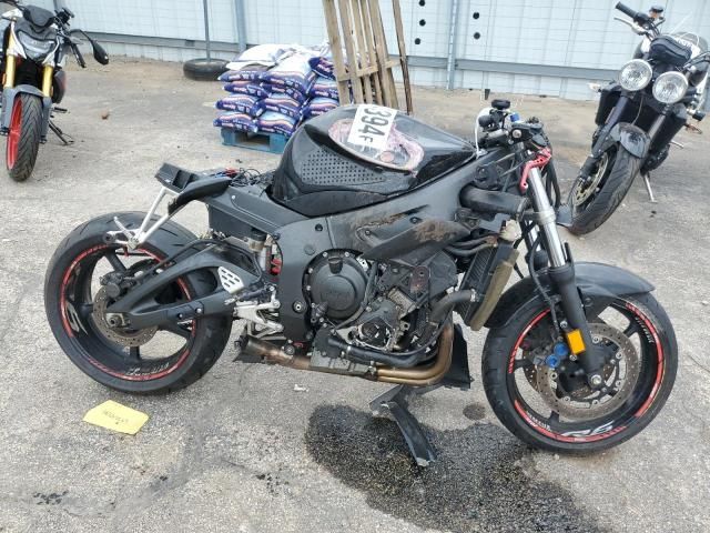 2004 Yamaha YZFR6 L