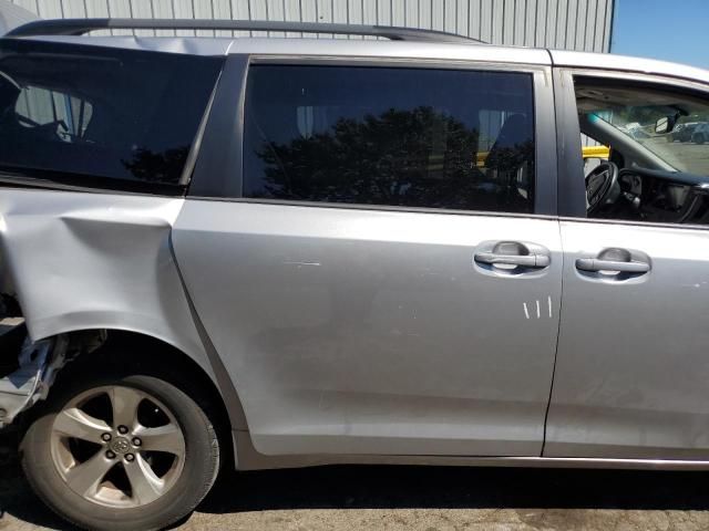 2015 Toyota Sienna LE