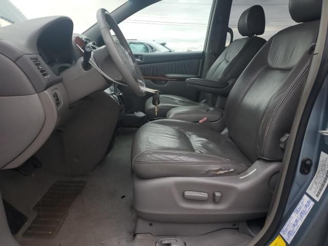 2004 Toyota Sienna XLE