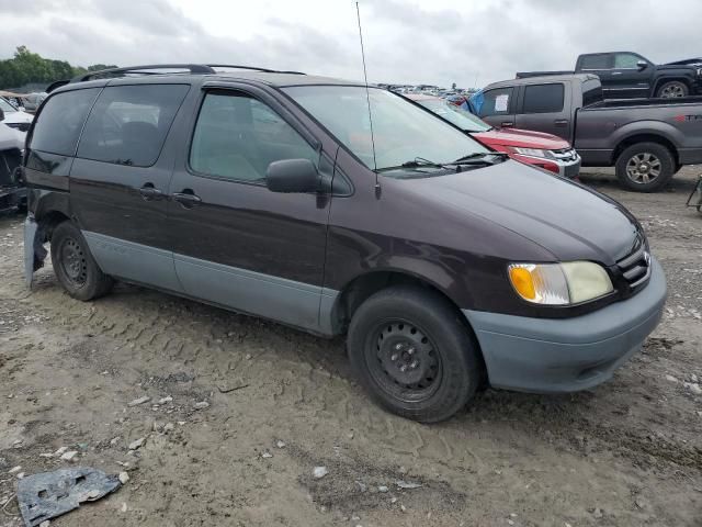 2002 Toyota Sienna LE