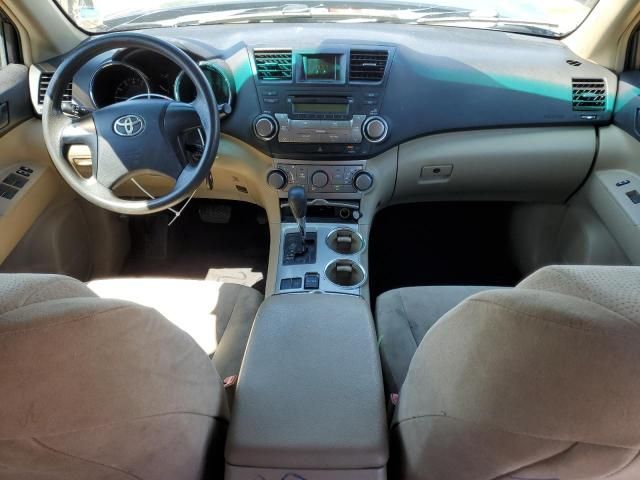 2011 Toyota Highlander Base