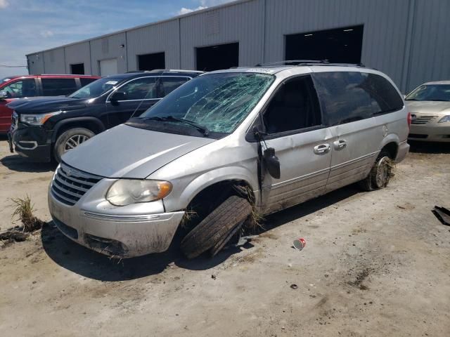 2005 Chrysler Town & Country Limited