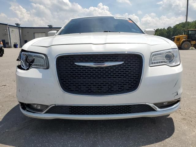 2015 Chrysler 300 Limited