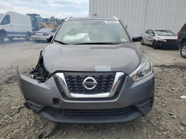 2018 Nissan Kicks S