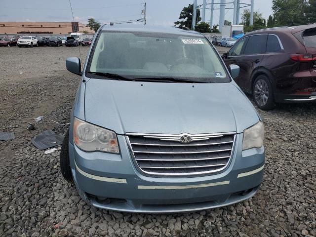 2010 Chrysler Town & Country Touring