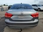 2014 Volkswagen Passat SE