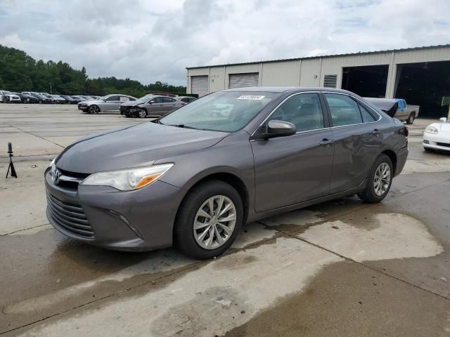 2017 Toyota Camry LE