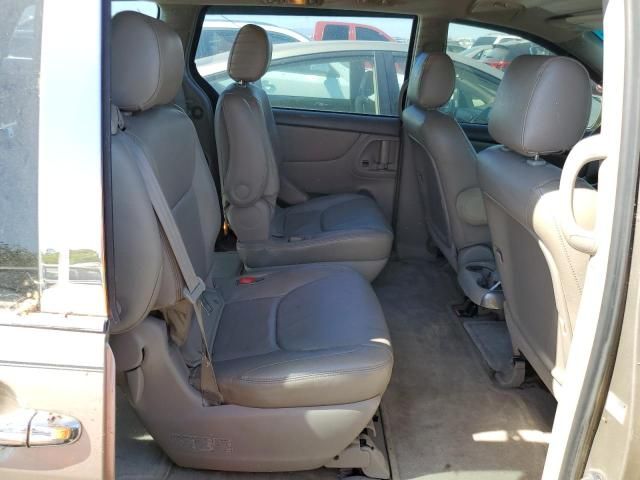 2006 Toyota Sienna CE