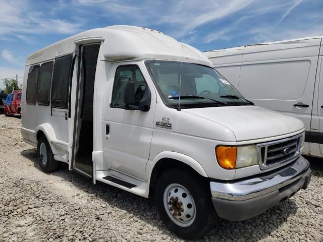 2006 Ford Econoline E350 Super Duty Cutaway Van