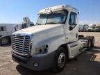 2012 Freightliner Cascadia 125