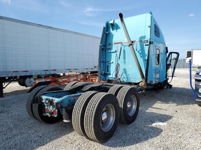 2005 Freightliner Conventional Columbia