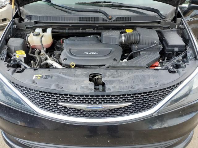 2018 Chrysler Pacifica Touring