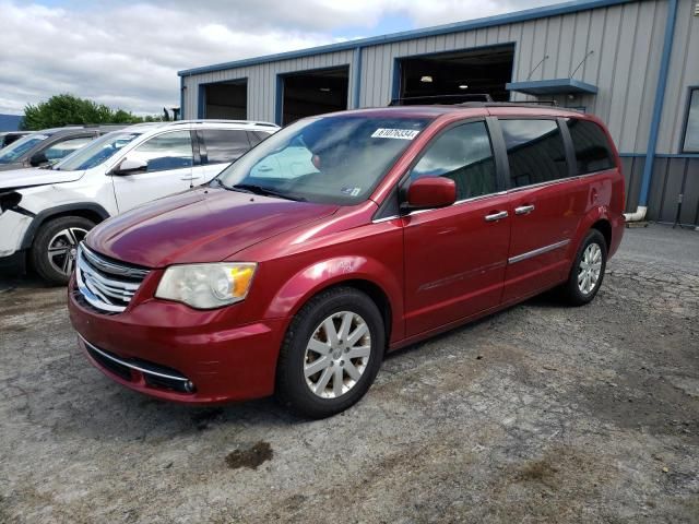 2016 Chrysler Town & Country Touring