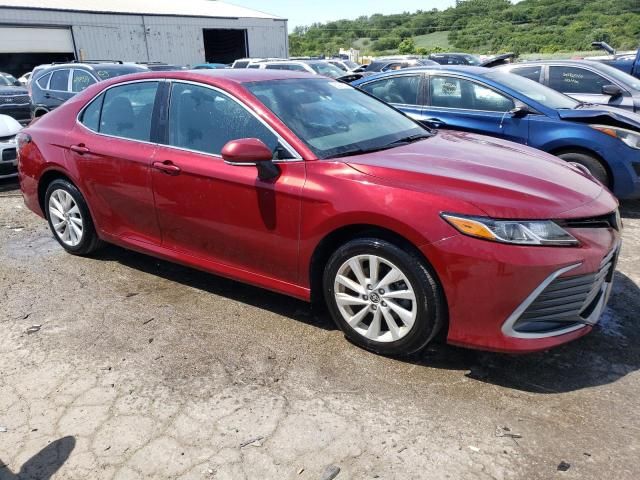 2022 Toyota Camry LE