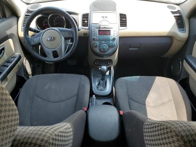 2011 KIA Soul +