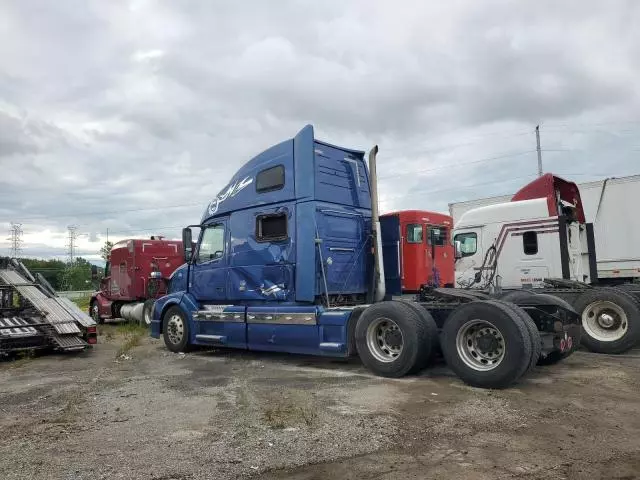 2012 Volvo VN VNL